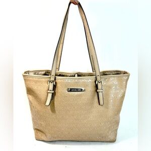 MICHAEL KORS MK Signature Jet Set Travel CARRYALL TOTE Bag Oyster Patent Leather